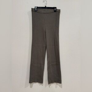 H&M olive green ribbed loungewear pant size large